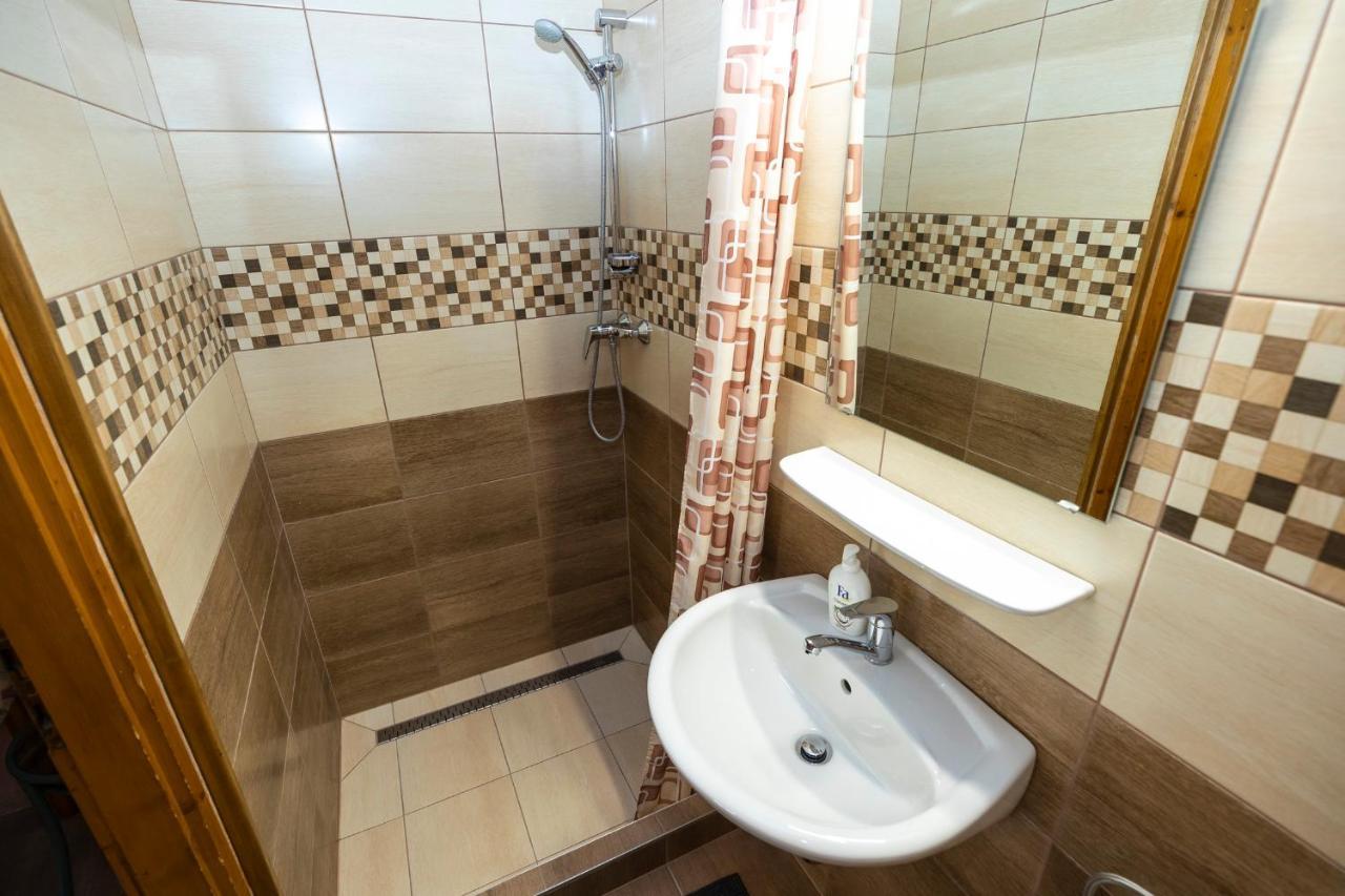 Cecey Apartman Eger Exterior foto